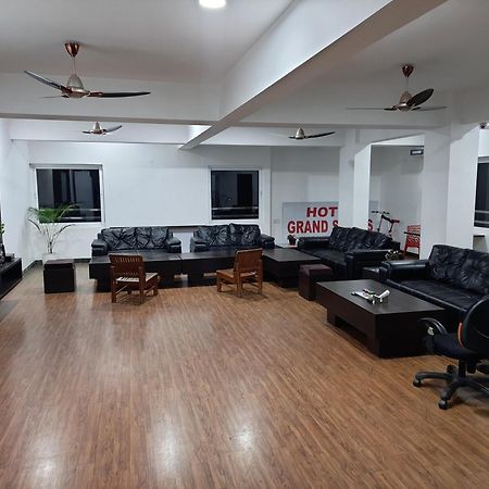 Hotel Grand Suites إندور المظهر الخارجي الصورة