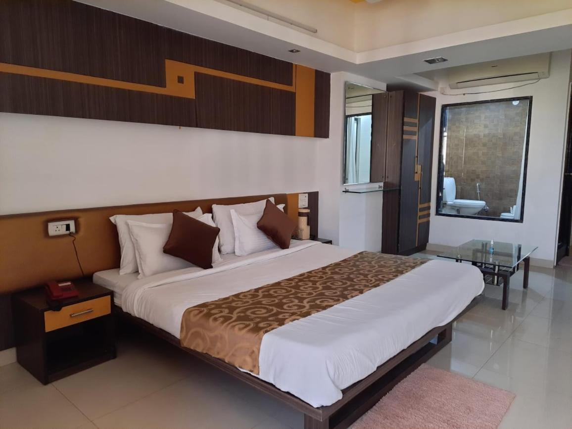 Hotel Grand Suites إندور المظهر الخارجي الصورة